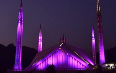 FAISAL MOSQUE ILLUMINATED PINK IN SOLIDARITY WITH BREAST CANCER PATIENTS