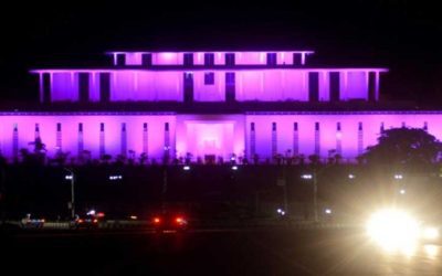 PRESIDENT HOUSE ILLUMINATED IN PINK TO SUPPORT BREAST CANCER AWARENESS